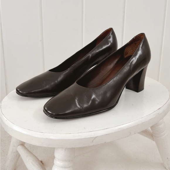 Etienne Aigner Vintage Heels Chocolate Brown Leather Square Toe Block Heel 7.5 - Picture 4 of 13